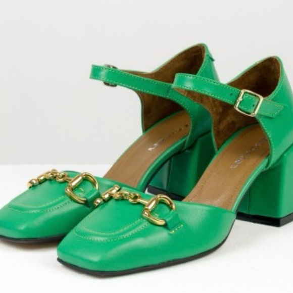 Leather classic shoes - Picture 1 of 5